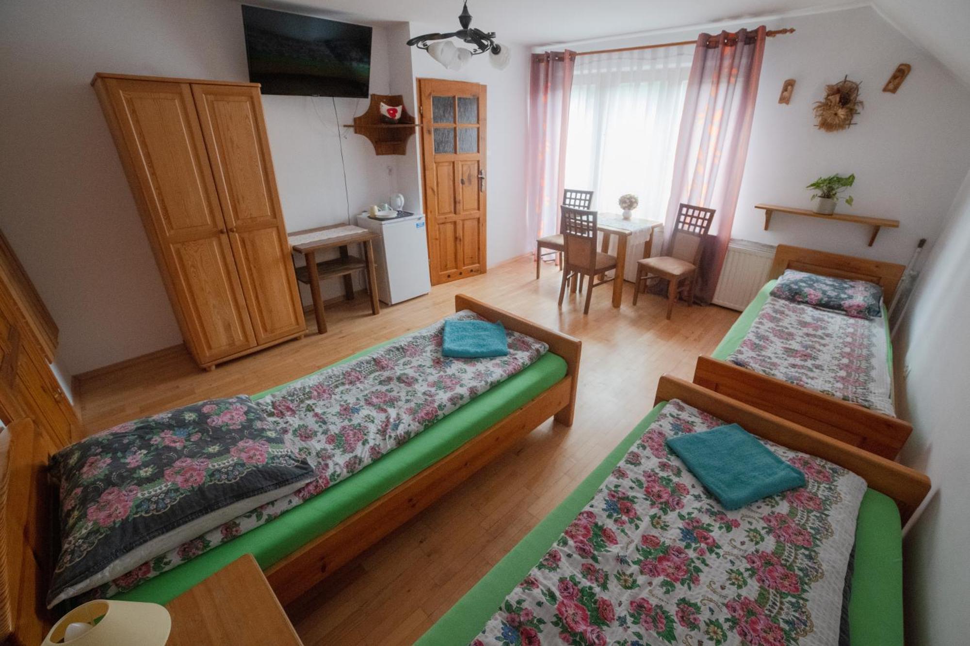 Villa Wisniowy Gaj Ujanowice Exterior foto